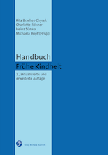 /fileadmin/_migrated/wco_publications/cover-publikation-weitere-handbuch-fruehe-kindheit-220px.png