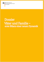 /fileadmin/_migrated/wco_publications/Cover_Publikation_BMFSFJ_220px_Dossier_Vaeter_und_Familie.png