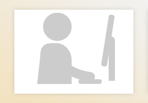 Icon mit einer Figur vor einem Monitor an Tastatur arbeitend